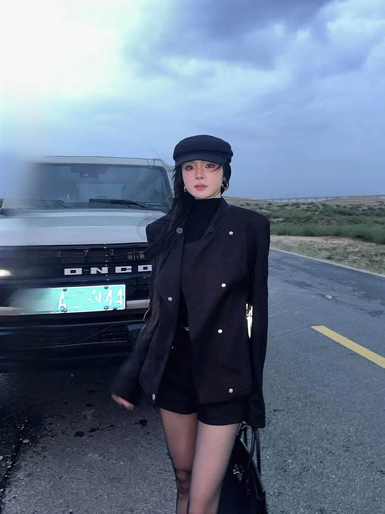 

CHUYUQI Modern ort Suede Jaet Women's Classic Silhouette Bla Faionable Coat Vintage Sle Straight Cut Warmth