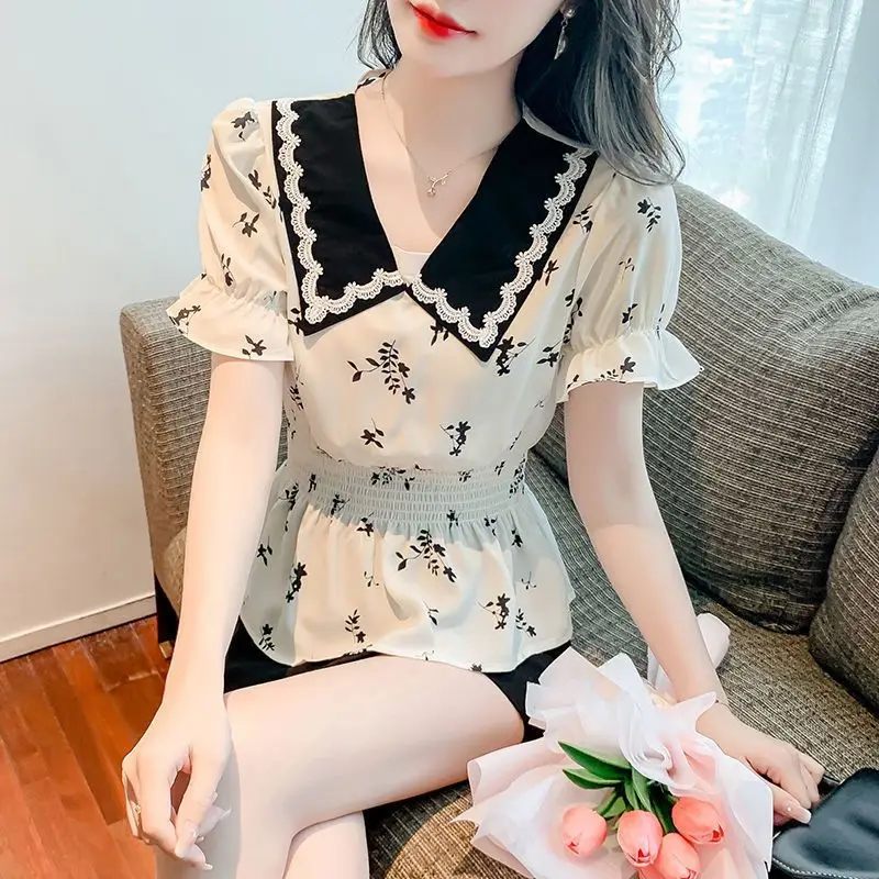 

Women's Chiffon Blouse 2026 New Summer Short Sleeve Cinched Waist Cropped Doll Collar Floral Fashionable Top
