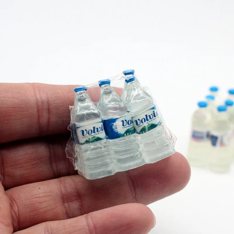 Conjunto de garrafa de água em miniatura para casa de bonecas, 6 peças, bebida simulada selada, micro adereço de jogo de comida para casa de boneca 1:12 e cena ob11