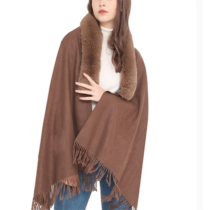 ฤดูใบไม้ร่วงเลียนแบบ Fur Cape ฤดูหนาวผ้าพันคอผู้หญิงผ้าคลุมไหล่แบบ Dual Ponchos Lady Capes เสื้อคลุมกาแฟ Cardigan