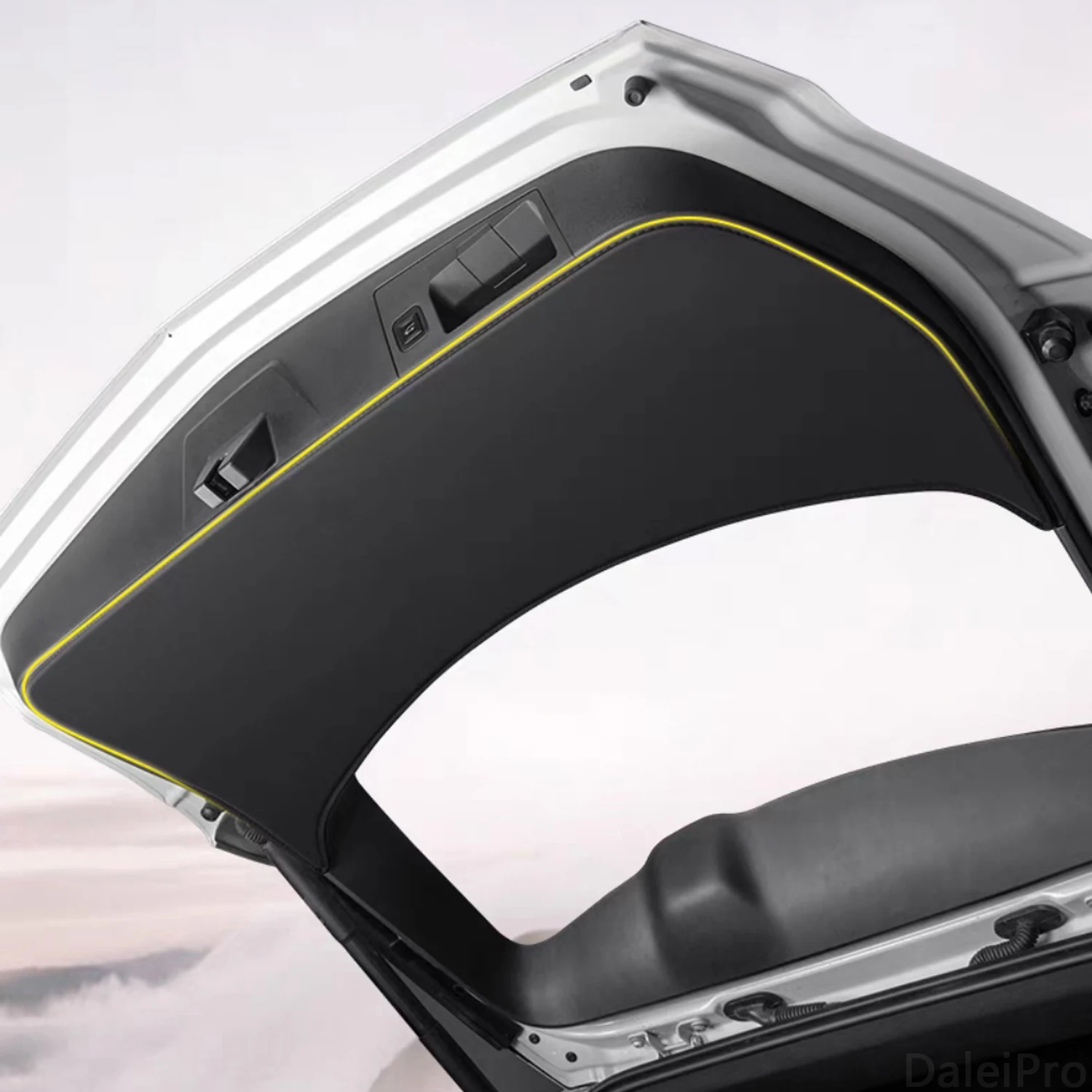 For Hyundai Santa Fe 2019-2022 2023 Car Rear Trunk Tailgate Anti-kick Scratch Resistant Protective Mat Leather Decoration Pad - Image 2