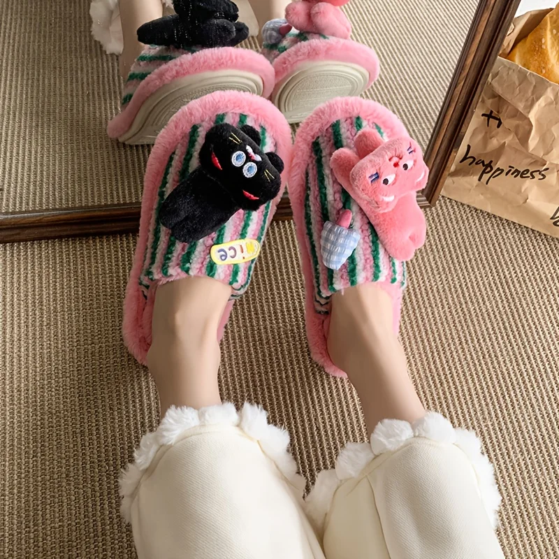 Super popular velo dos desenhos animados gato decoração outono-inverno antiderrapante casa senhoras interior ao ar livre chinelos macios felpudos
