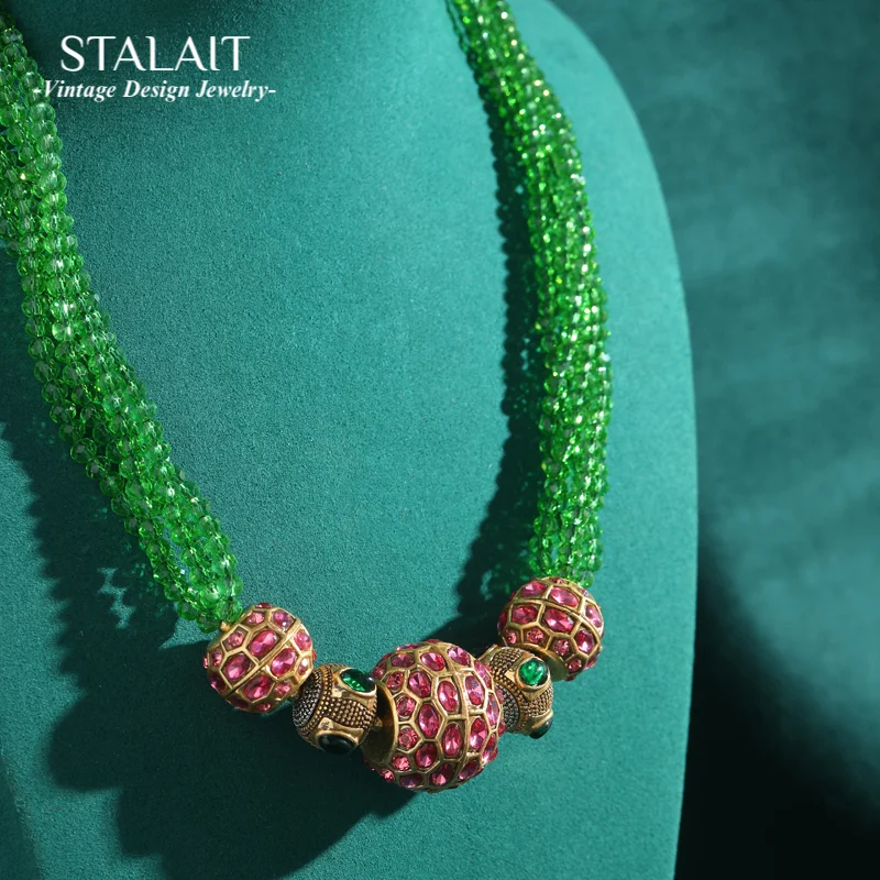 

Vintage Green Beaded Necklace Layered Woman Collar Choker Pink Rhinestone Accessories Luxury Designer Jewelry Trend Vacation New