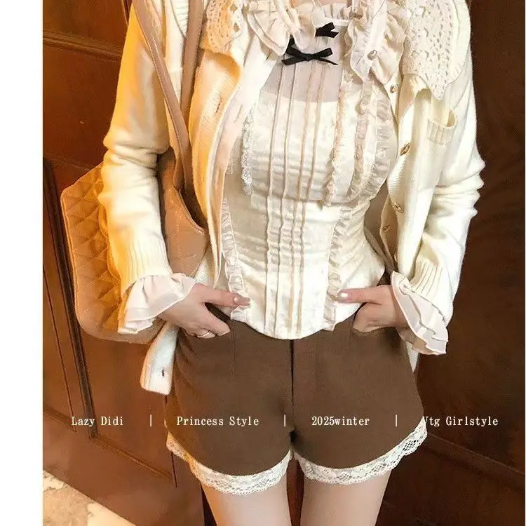 Autumn Winter Elegant Sweet Lace Trim Tweed Shorts Women Y2K Hot Girl Wide Leg Shorts Stylish Contrast Paneled Casual Shorts