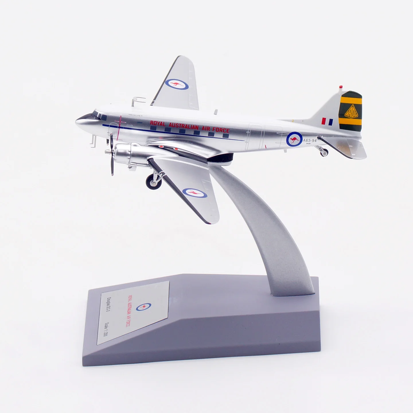 

IFC47947 Alloy Collectible Plane INFLIGHT 1:200 Historical Aircraft Restoration Society Douglas Skytrain DC-3 Diecast VH-EAF