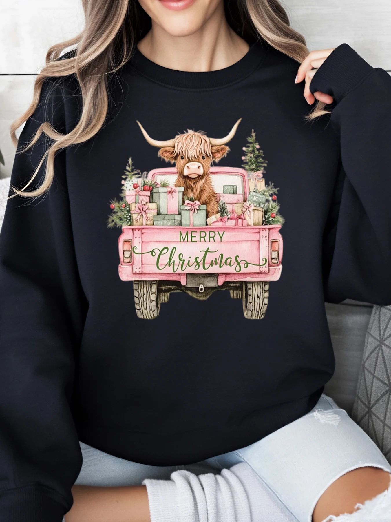 

Хайленд Корова в розовом грузовике с рождественским принтом, женская праздничная повседневная одежда, черная, больших размеров