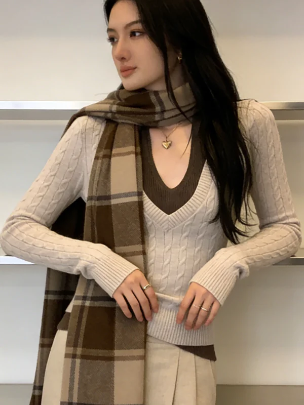 

Unique Knitted Long Sve V-Ne Base irt Women's Faion Spring 2026 Hanging Ne Design Soft Korean Sle Commute Wind