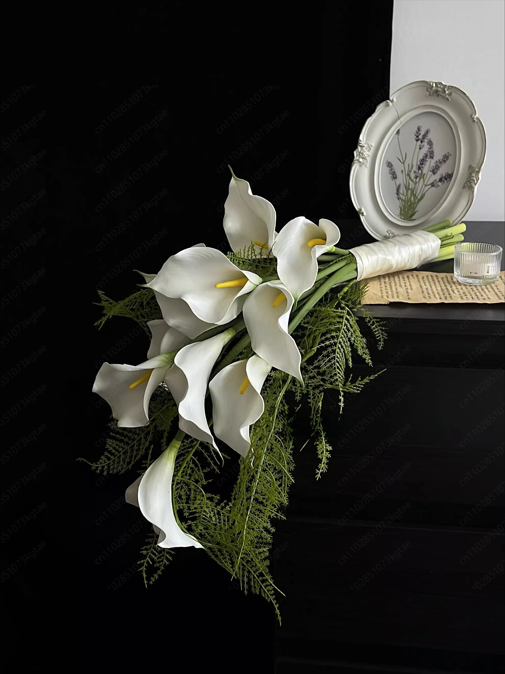 Calla lily bouquet simulation bouquet photography props wedding certificate engagement wedding flower forest senior
