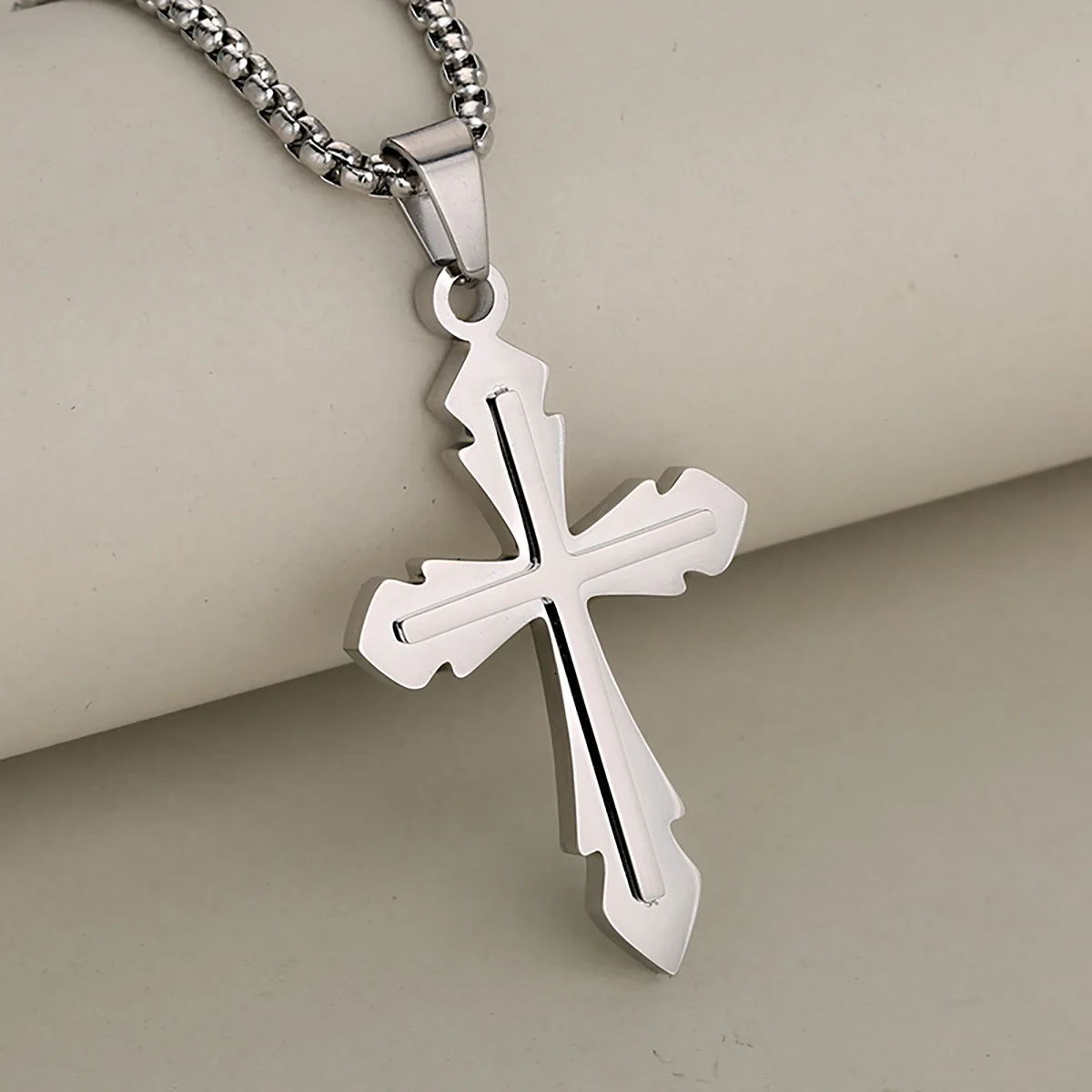 Street Trend Stainless Steel Non-Fading Religious Cross Pendant Necklace for Men and Women, High-Street Unique Jewelry