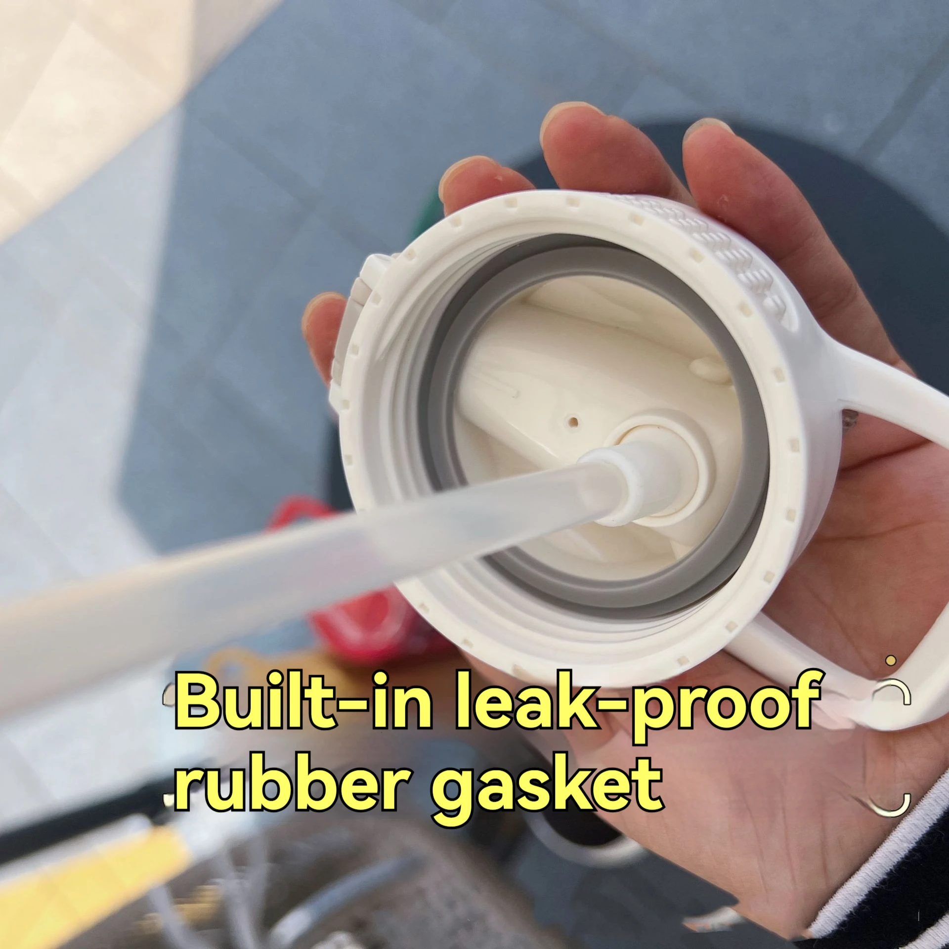 Insulated Straw Bottle 4