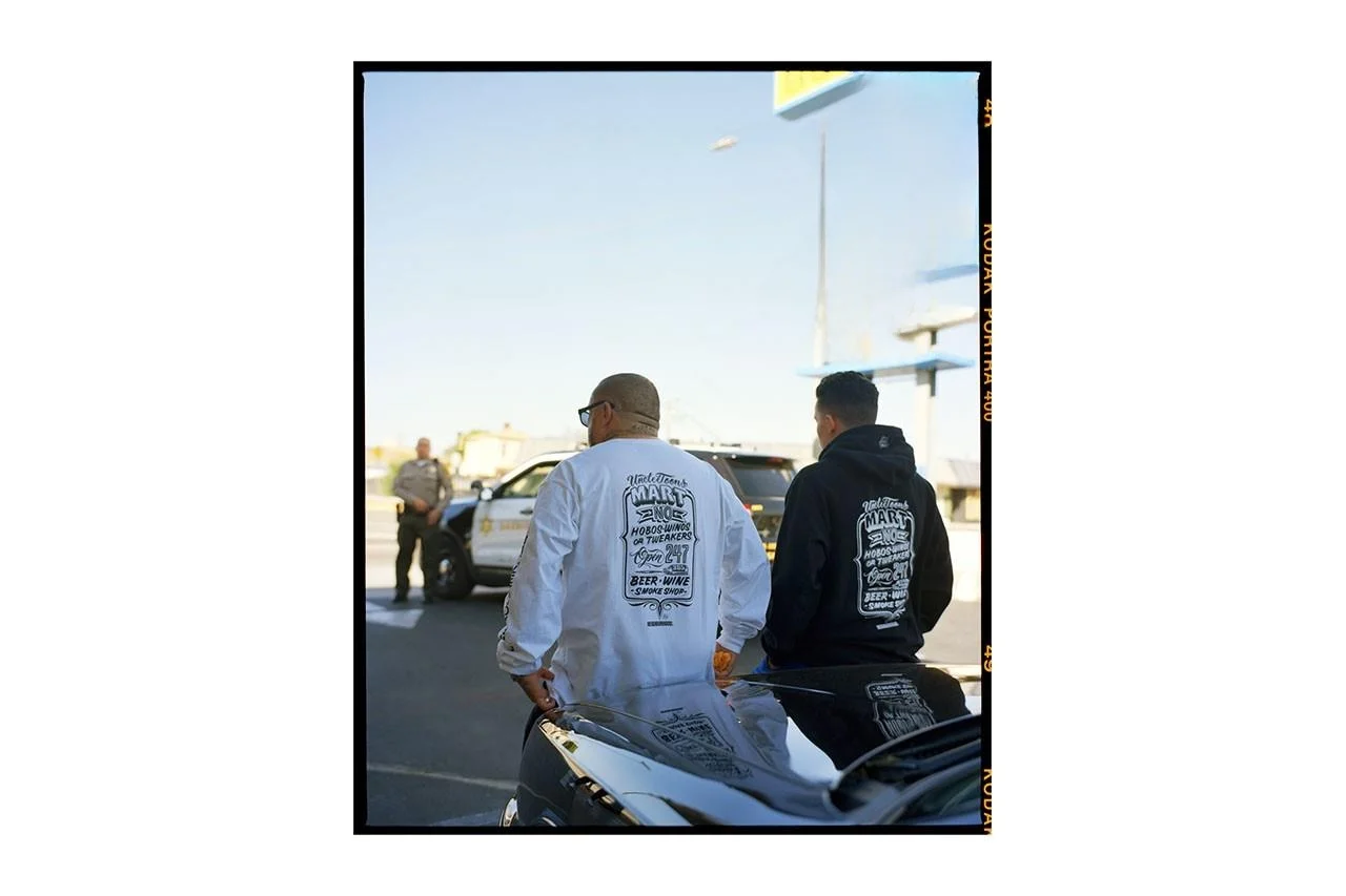 

Футболка NBHDxmister с длинным рукавом, коллаборационная модель, базовый слой, одиночный предмет, дизайн с мультяшными персонажами Западного побережья, хлопок, круглый вырез.