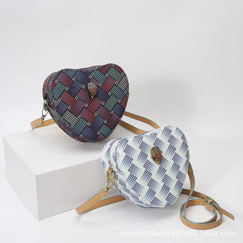 

High beauty heart-shaped shoulder bag, fashionable niche heavy industry women's bag, ins trendy colorful armpit bag