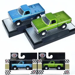 M2 Machines 1/64 1974 Dodge pickup Green/Blue Die-cast Alloy Car Model Collection Gift Toy