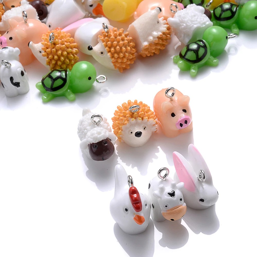 IYOE 10pcs Mix Animal Resin Charms perline pollo tartaruga maiale riccio Charms per fare gioielli forniture collana artigianale fai da te