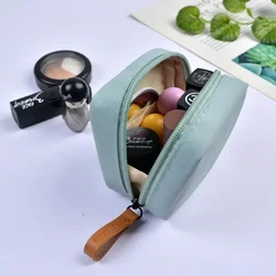 Borse portaoggetti necessarie per le donne Mini organizer per il trucco custodia cosmetica per articoli da toeletta per la casa confezione con cerniera necessità quotidiane organizzare l'articolo