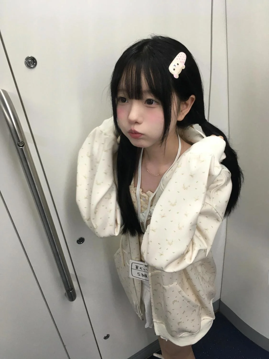 

Осенне-зимняя женская толстовка с капюшоном, свободного кроя, с эффектом похудения, в корейском стиле, с длинными рукавами, с принтом мультяшных персонажей