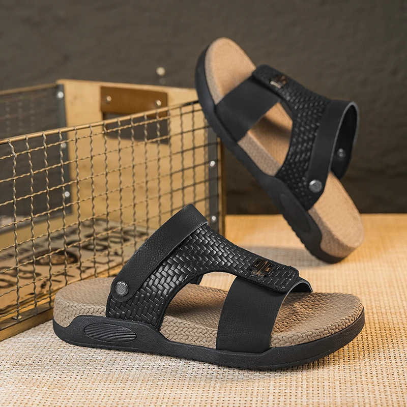 Men's soft-sole casual sandals summer anti-slip breathable light outdoor beach shoes fashion walking dual-purpose sports sandals