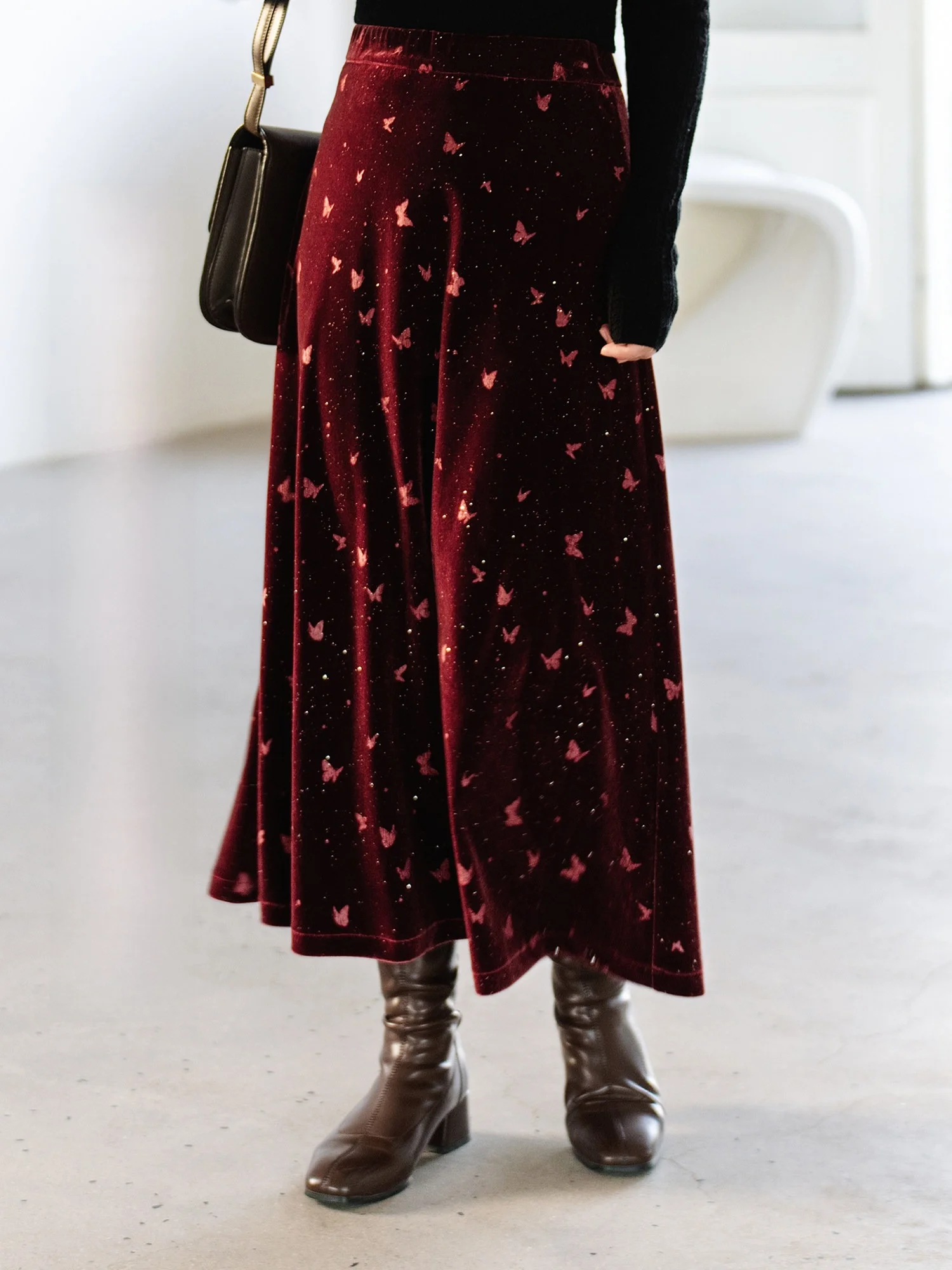 

Apipedream Heavyweight Velvet New Year Style Elegant Half Skirt with Embossed Floral Design And Gold Foil Printing ...