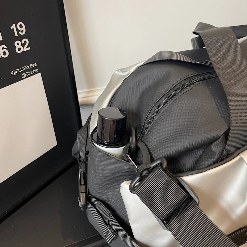 MOODS Multi-functional Oversized Travelling Duffel Bags For Unisex Large Capacity Shoulder Cross Body Bag For Sports Short Trips