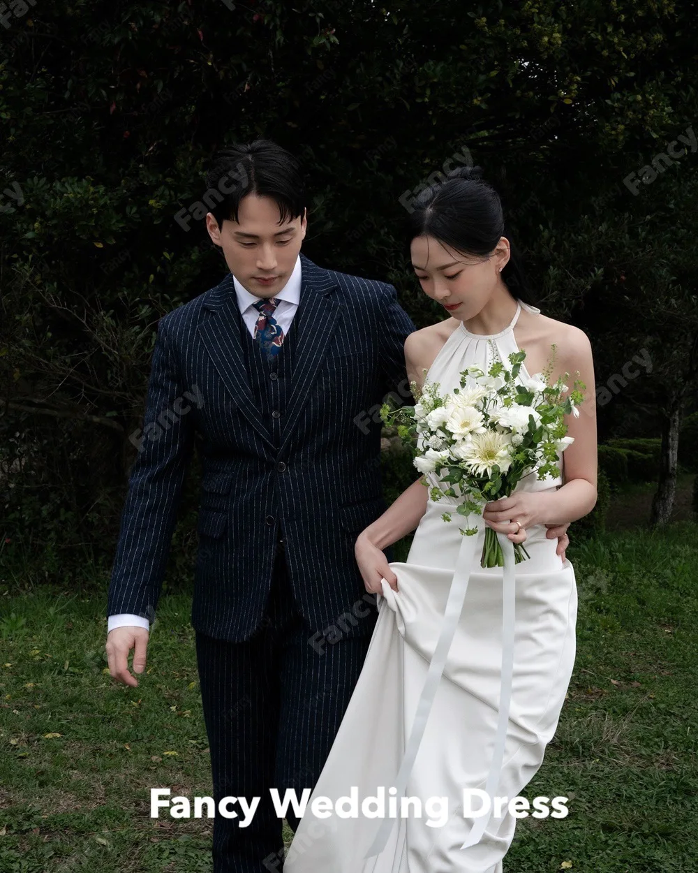 Chique Elegante Damesjurk A-Lijn Korea Trouwjurk Fotoshoot Halter Mouwloze Vloerlange Bruidsjurk Op Maat Gemaakt