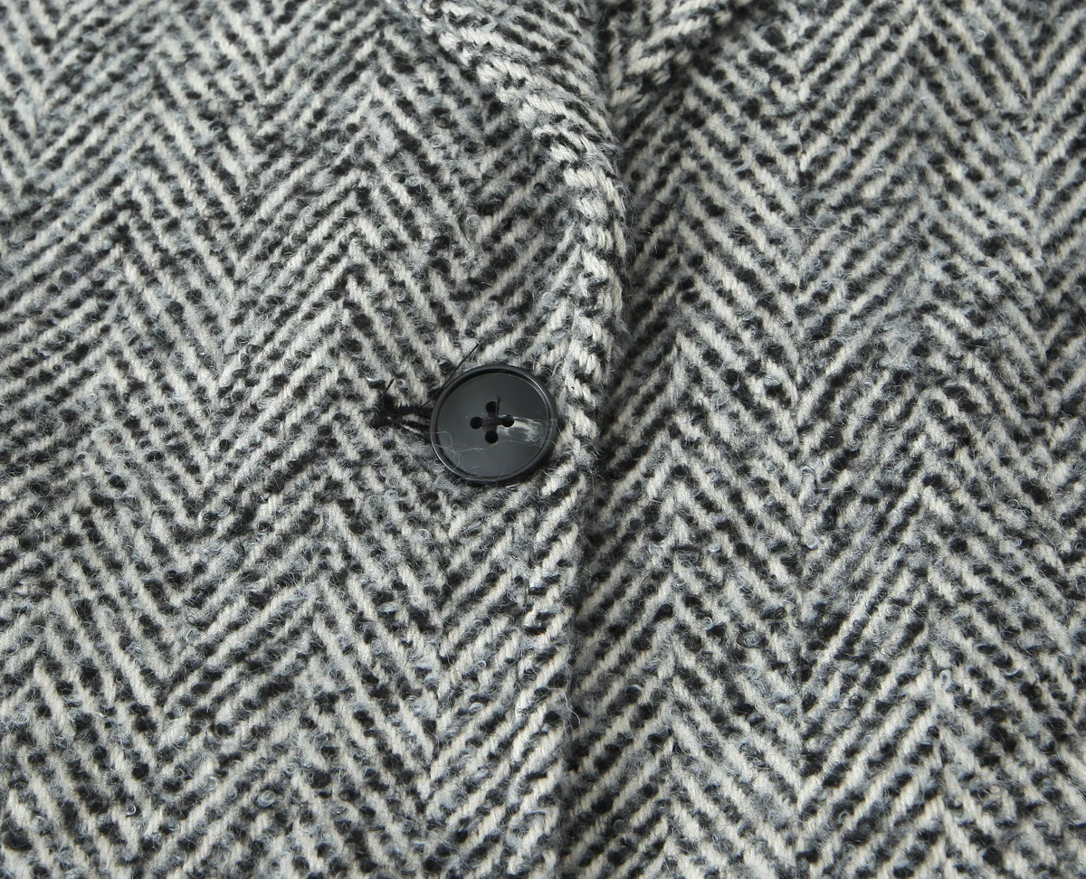 

Women's New Arrival Tweed Wool Coat with Notched Lapel Design Slimming Silhouette Stylish Seasonal Fashion