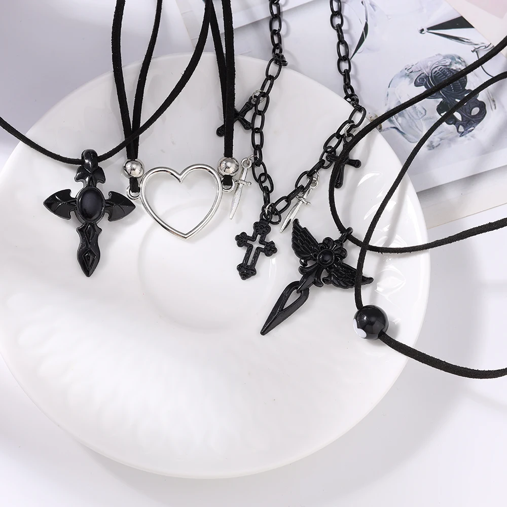 Aihua Vintage Mode Leder Seil Herz Kreuz Anhänger Halskette Für Frauen Männer Kpop Schmuck Zubehör Y2k Ästhetik – Detail 3