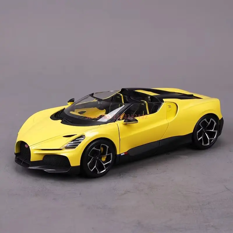 Новый оригинальный Bburago 1:18 Bugatti Mistral сплав миниатюрная литая под давлением модель автомобиля версия в твердом переплете модели игрушечных автомобилей подарки на день рождения