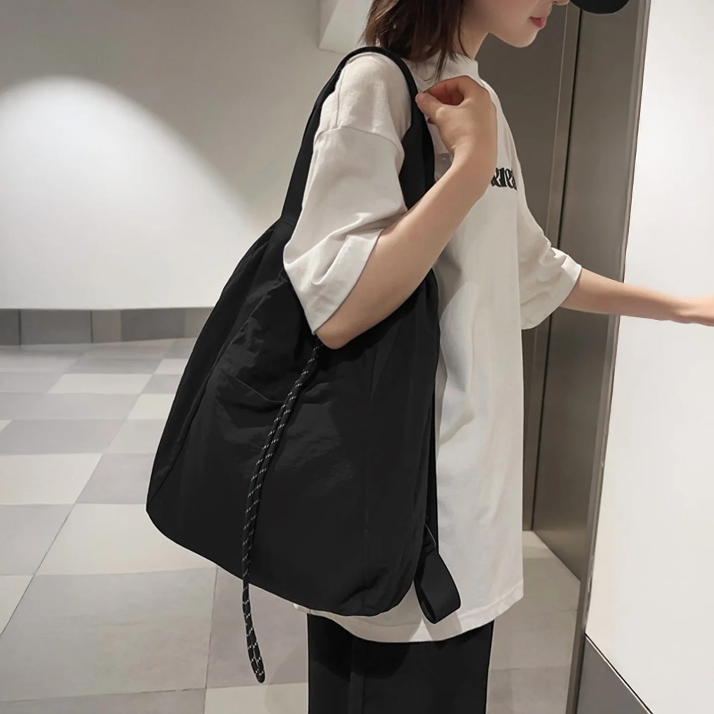 Waterproof Commuter Bapa Multi-Functional Spor Dual-oulder Casual Women's Handbag Nylon Buet Bag Crossbody Luxury Designer