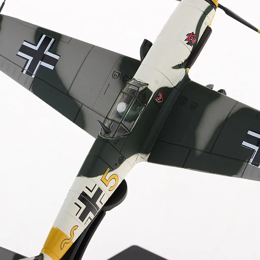 

High Simulation Germany Bf-109 Piston Fighter Model Aircraft Diecast Alloy Collectible for Table Decor