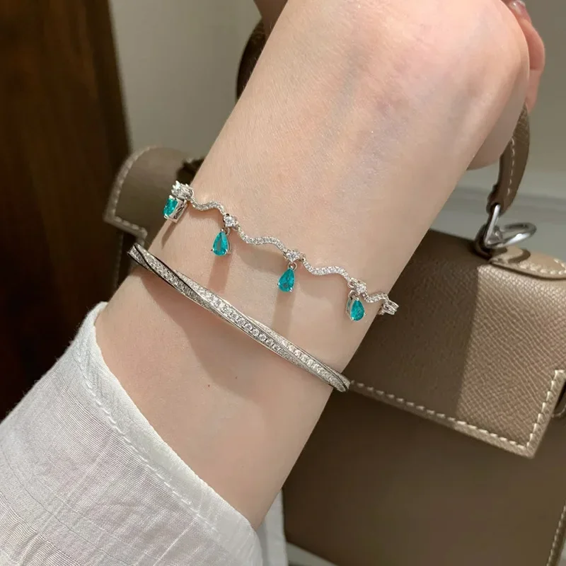 Small Fresh Blue Diamond Water Drop Bracelets for women Light Luxury Retro Sparkling Wave bangles Engagement Fine Jewelry