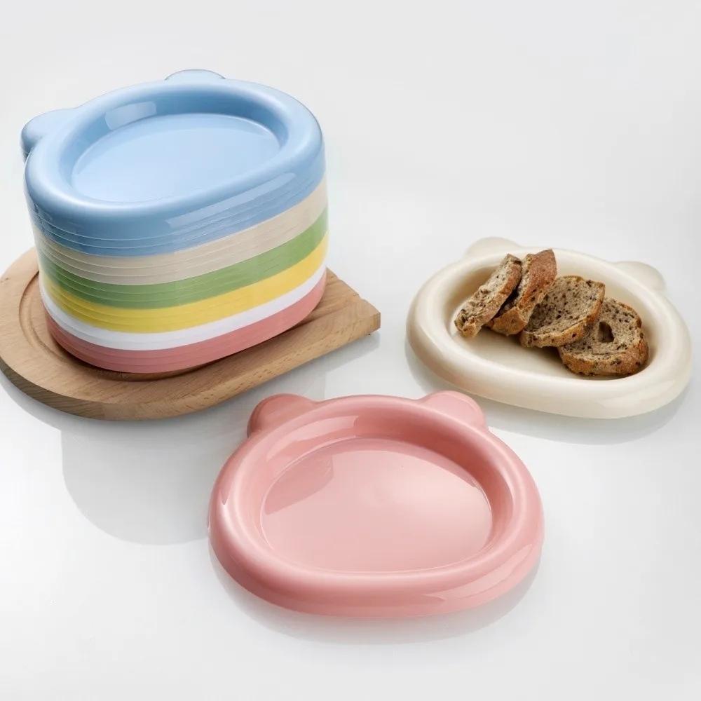 Lightweight Plastic Bear Shaped Pet Plates Colorful Unbreakable Pet Snack Dish Stackable Cute Kitten Bowl Daily Use