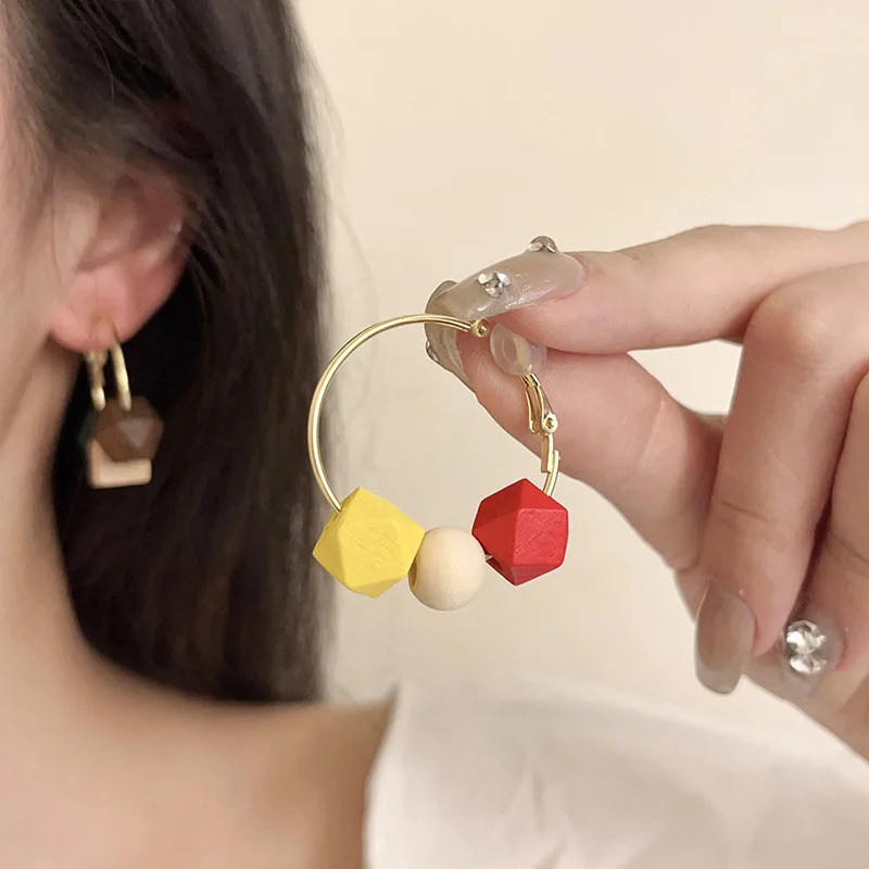 

Vintage Earth Color Natural Geometric Wood Beaded Big Circle Hoop Earrings for Women Daily Wear Jewelry