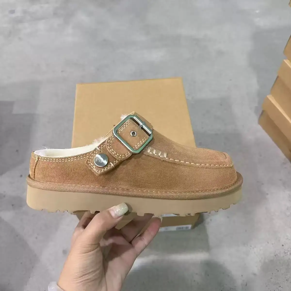 2026 Neue Winter-Hausschuhe aus Schafwolle mit integrierter, dicker Sohle für Damen, Retro-Zehenwickel-Müller-Schuhe für den Außenbereich – Detail 26