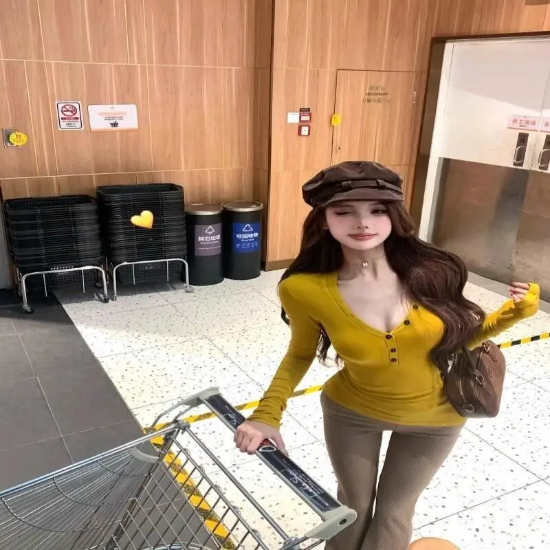 

Женская желтая модная футболка из хлопка, весенняя, для ношения под одеждой, с V-образным вырезом, длинным рукавом, приталенная, облегающая, как базовый слой