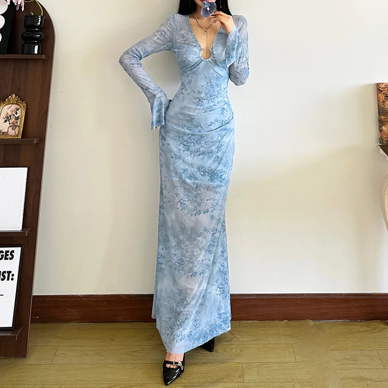 

Мода 2024, весенняя новая женская одежда, чистое желание, стиль отпуска, дизайн с принтом на талии, утягивающее платье с v-образным вырезом для женщин