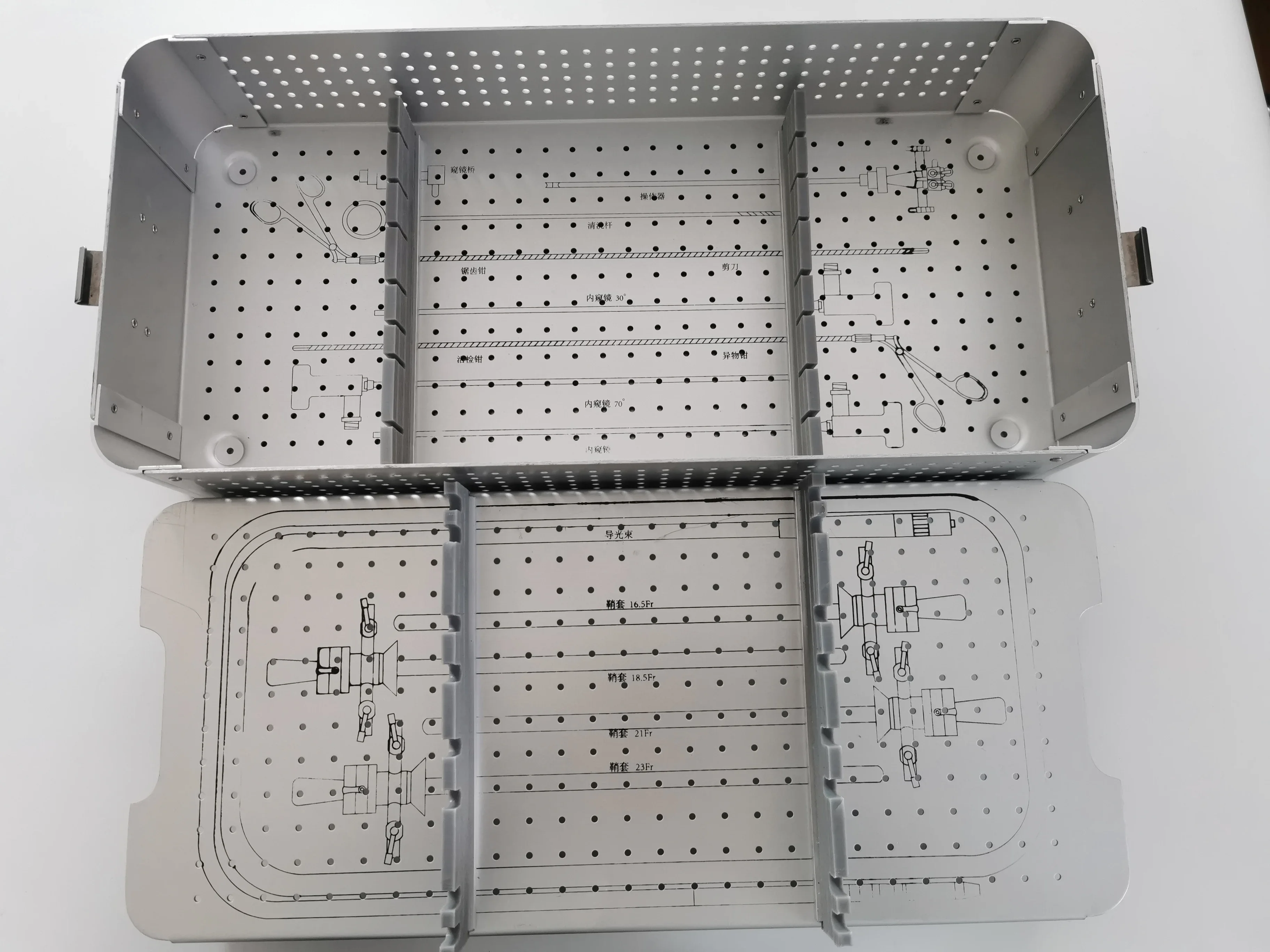 Surgical instrument sterilization box/sterilizing box for laparoscopy set