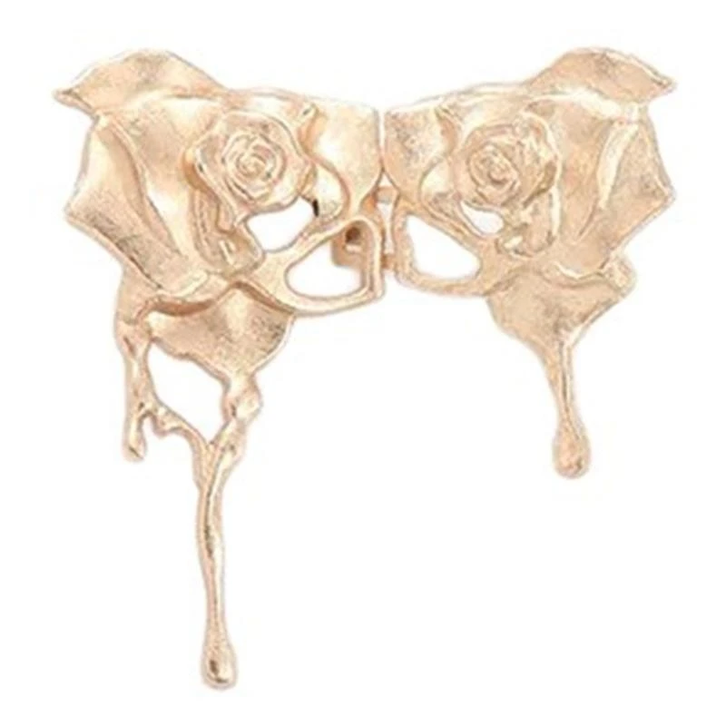 

R1we Girl Girl Rose Bugle Metal Button
