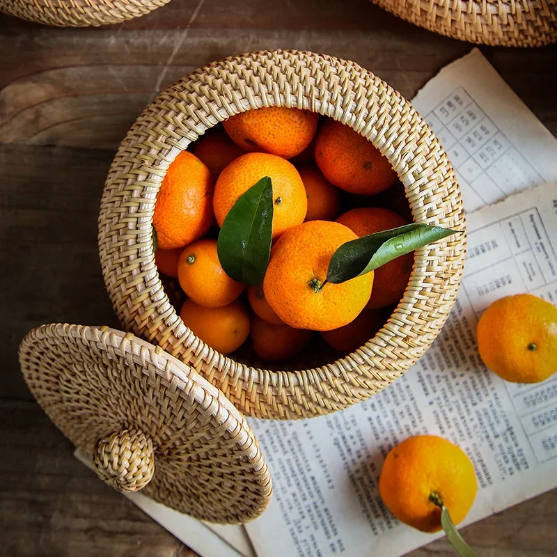 Round Hand-Woven Rattan Storage Box with Lid Multi-Purpose Wicker Tray Desktop Jewelry Organizer Makeup Storage Box Decorative