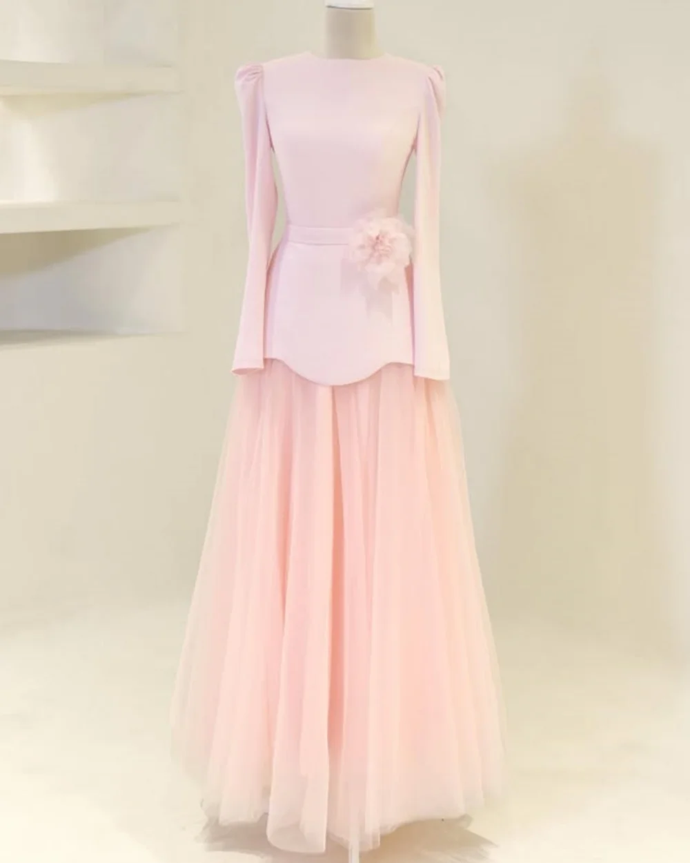 

Customized High Quality Women Jersey Handmade Flower Ruched A-Line Evening Dresses Fashion High Collar Long Sleeves Prom Dresses