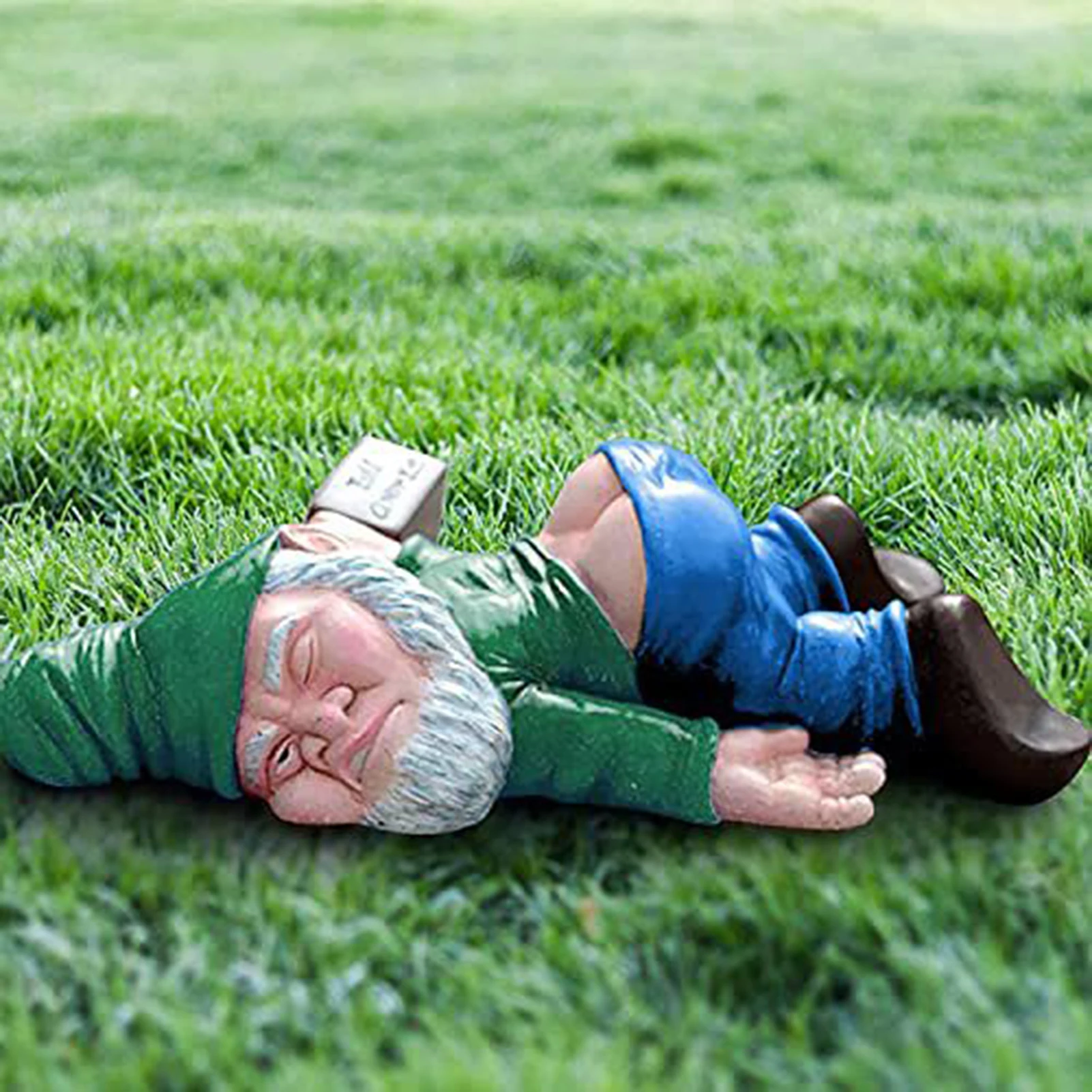 Garden Gnome Dwarf Statue Outdoor Decoration Desktop Home Lawn Figure Ornament Suitable for Bedroom Living Room