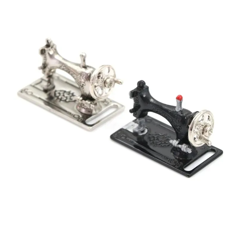 1:12 Dollhouse Mini Metal Sewing Machine, 3.5cm Length Home Miniature Ornament