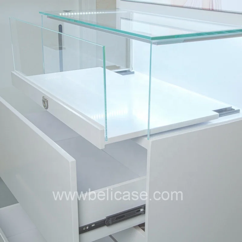 2025customized. high quality jewelry shop furniture retail wood jewelry display cabinet boutique jewelry showcase with lock