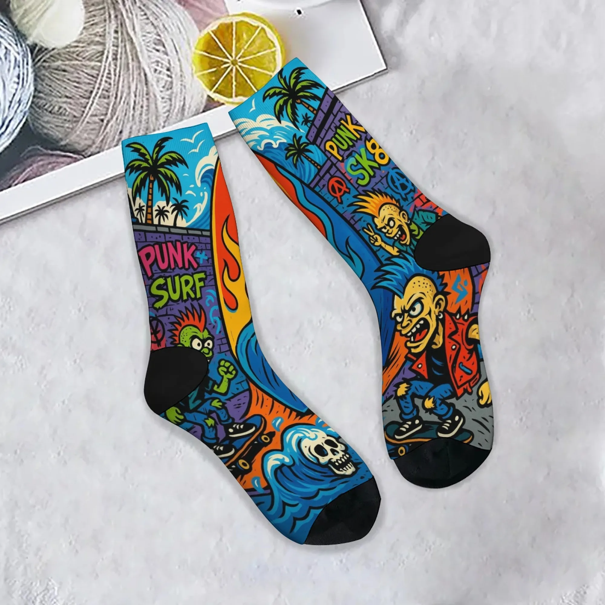 

Punk surf skateboard pattern casual socks colorful graffiti style art men's socks comfortable breathable non-slip socks fun gift