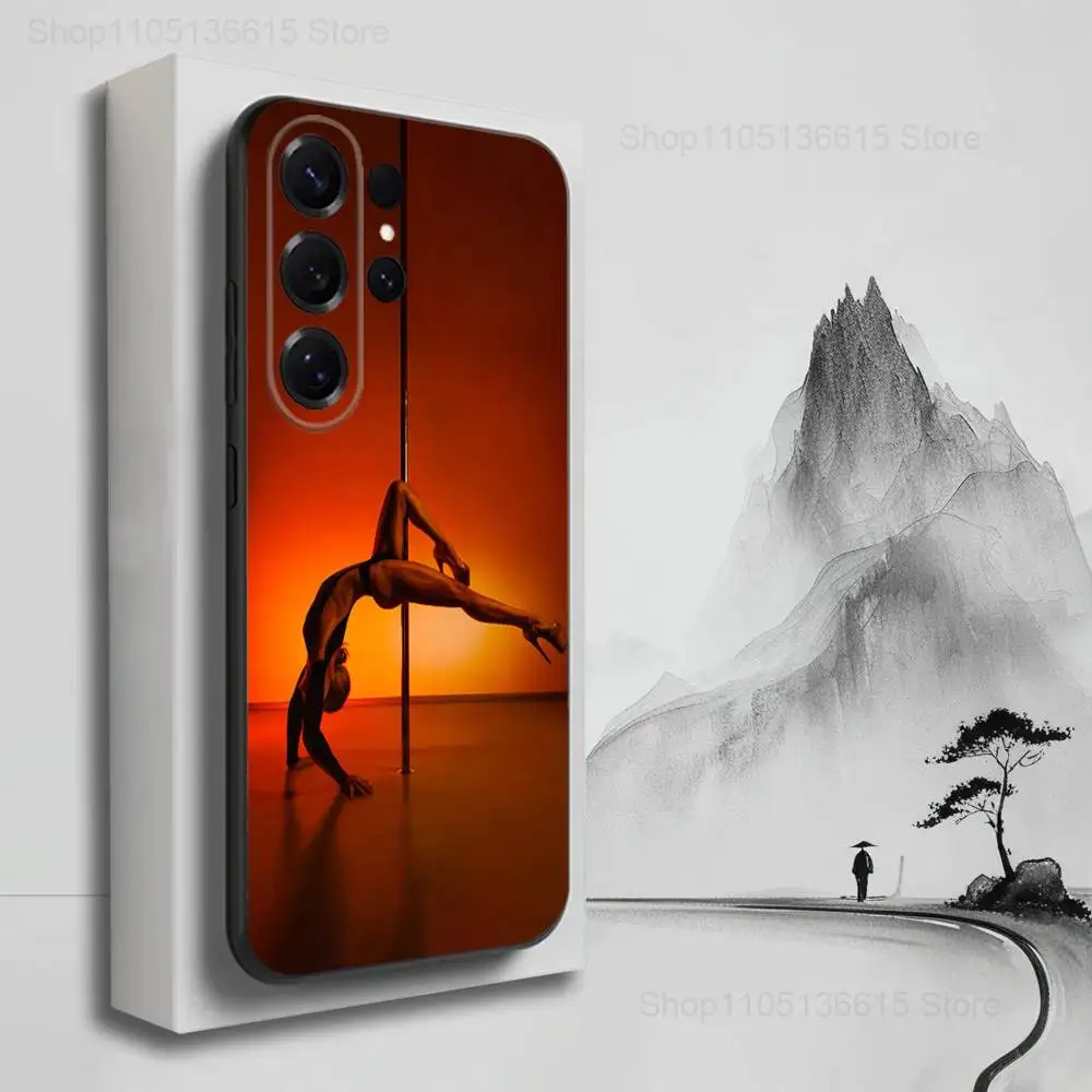 حافظة لهاتف سامسونج S25، S24، S23، S22، S21، S20، S10، S9، Ultra، Plus، Lite، FE، غطاء أسود من السيليكون الناعم