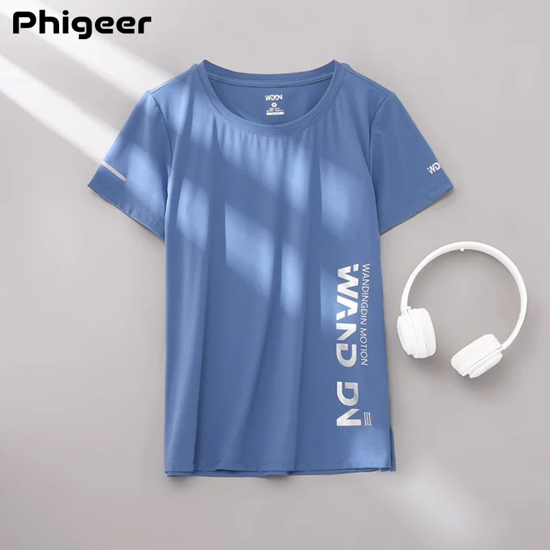 PHIGEER Reflective Running Top Women Short Sleeve Quick Dry Gym Shirt Smooth Fabric Athletic Tee With Asymmetrical Hem Workout