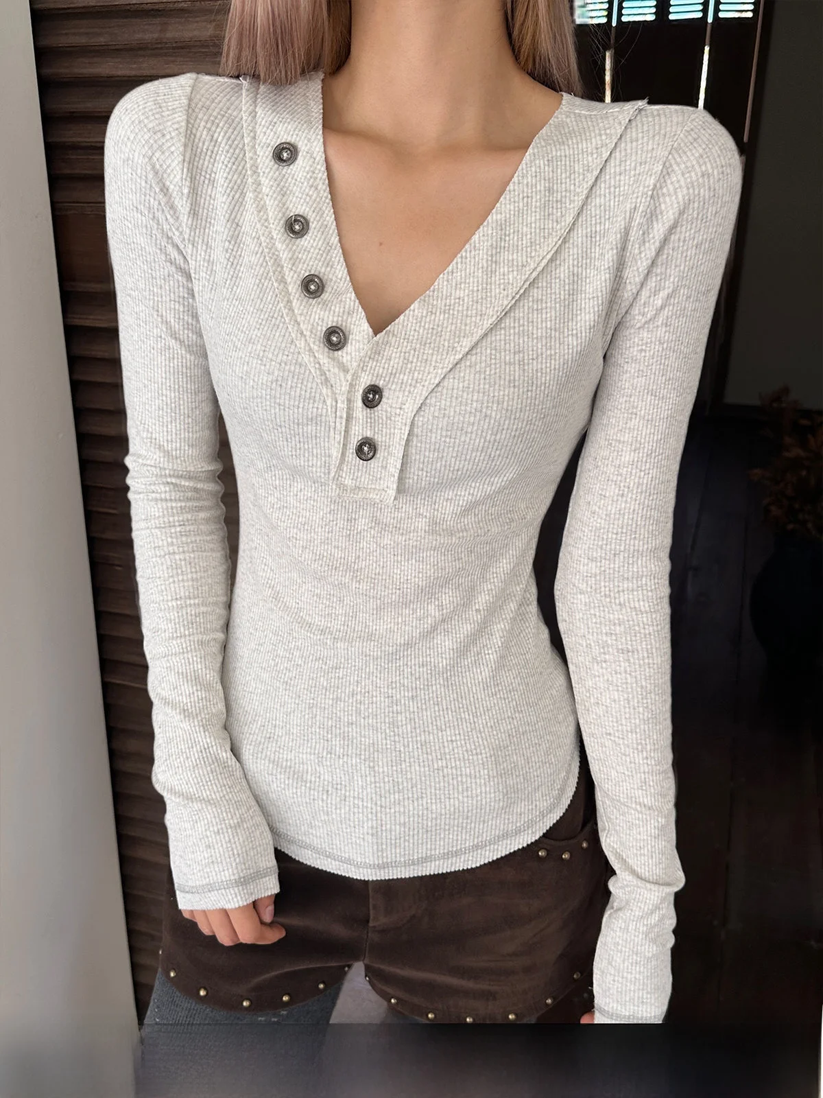 GOGOBURN Chiffon V-Neck Long Sleeve Button up Slim Fit Base Shirt Inner Wear Top for Women Autumn Winter New Style