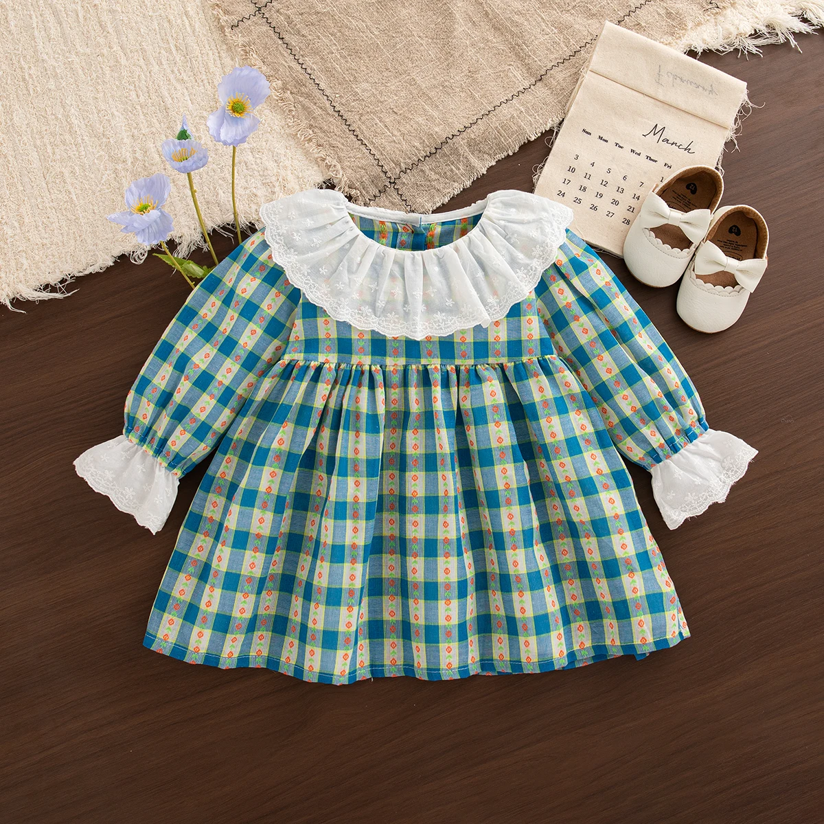 

Autumn New Blue Checkered Little Red Flower Baby Girl Dress, Sweet And Cute Children'S Clothing (9 Months -4 Years Old)