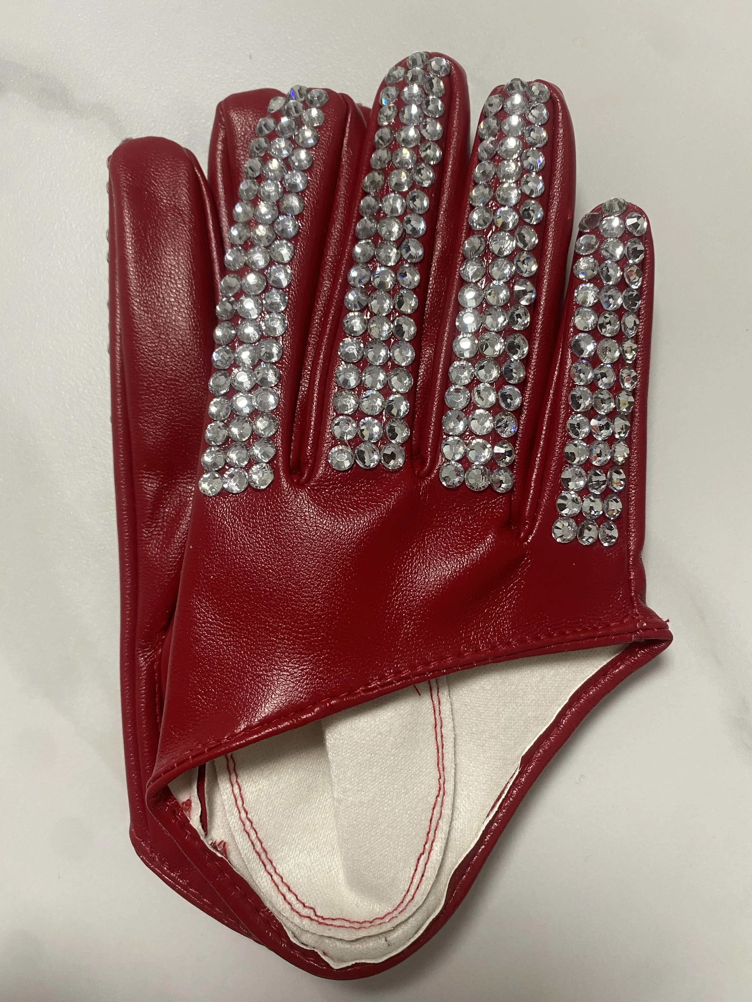 Moda damska pół dłoni rękawiczki damskie czerwone białe czarne rękawiczki ze skóry PU męskie hip-hopowe rhinestone diy rękawiczki do tańca — zdjęcie 3