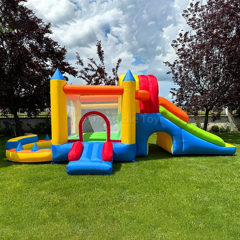 Immagine 4: Castello Gonfiabile Personalizzato per Bambini da Esterno e Interno con Scivolo e Piscina di Palline - Promozione Vendite
