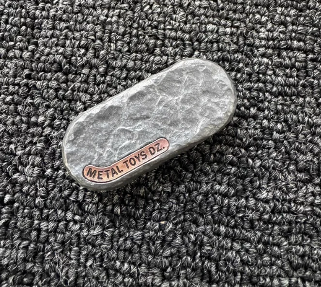Used EDC DZ topb stone patterned steel rain material EDC decompression toy